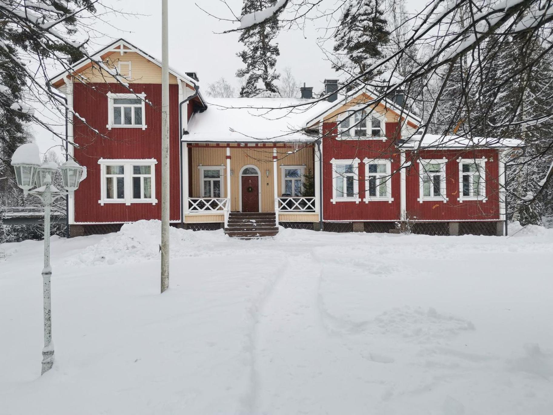 Inhan Kartano Apartment Ahtari Bagian luar foto